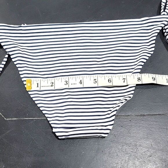 🖤5/$20🖤 NWT.. H&M.. bikini bottom.. bathing suit.. - Picture 8 of 10